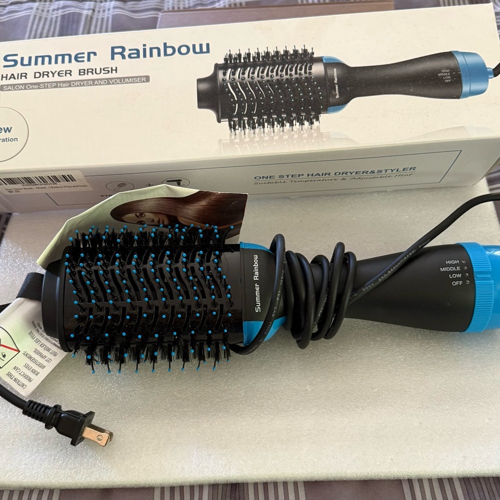 Black and Blue Hair Dryer Brush with Heat-Resistant Bristles